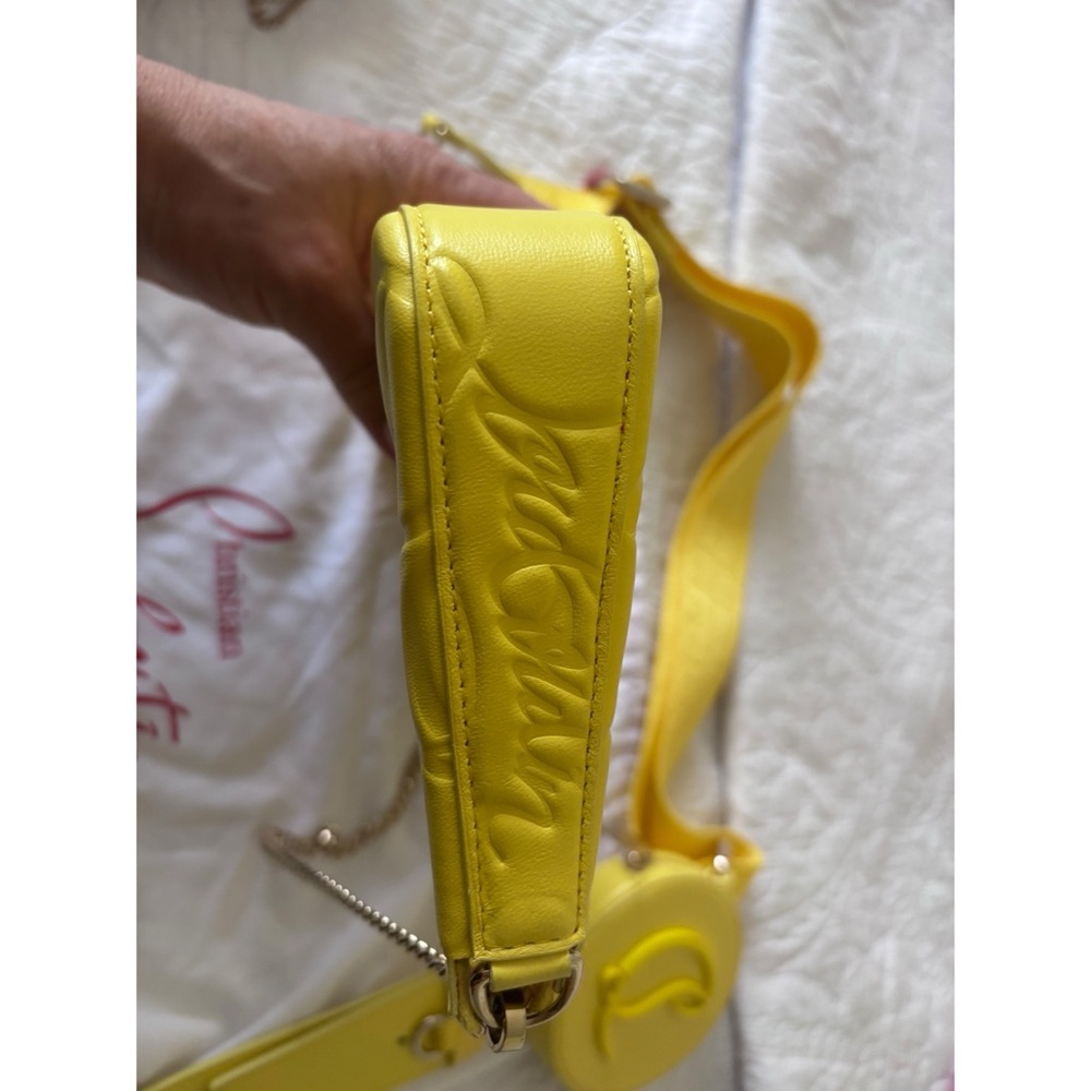 ‼️SOLD‼️Loubila Hybrid Pouch
Nappa Emb Cl Mono/mono
Strap - Picture 6 of 9
